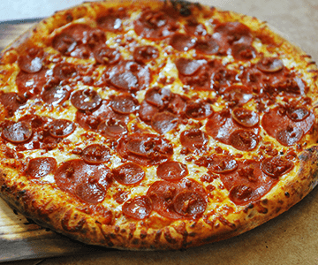 Triple-Pepperoni-Smackdown-Pizza-min
